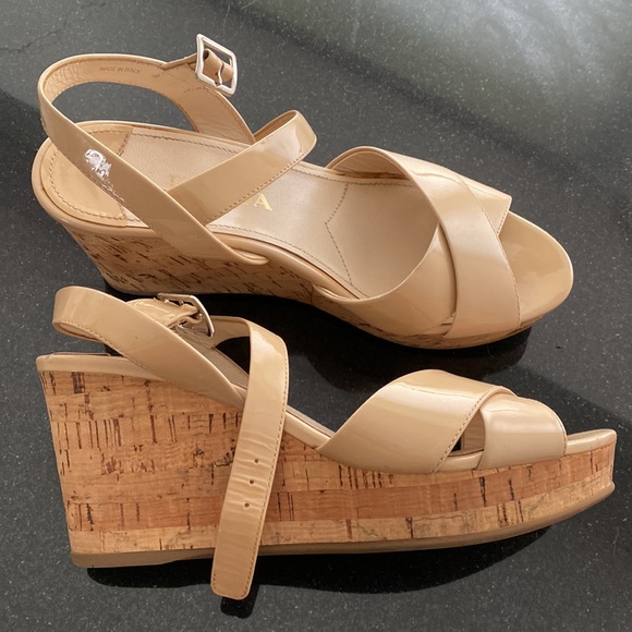 Prada patent leather sandals sz 6 - Picture 2 of 5